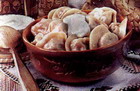 Ravioli z grzybów napełniania "Kundyumy"