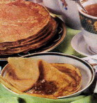 Pancakes with apple heat of the sun