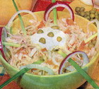 Calamares con ensalada de col fresca