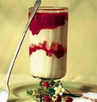 Yoghurt mousse with strawberries