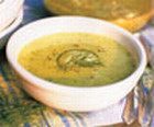 Суп зі свіжих огірків